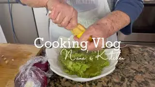 How to make a very yummy guacamole | Nana&rsquo;s Kitchen
