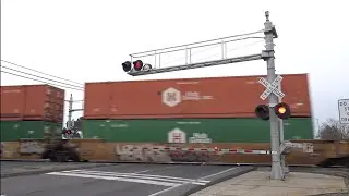 UP 5726 Intermodal Train Hot Z-Train South, Gerber Rd Railroad Crossing, Sacramento CA