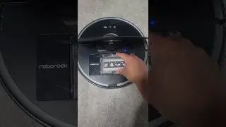 Как снять и установить обратно пылесборник на роботе-пылесосе Roborock S7 #ai #robot #vacuum