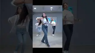 Dhoom Again | Vishal Dadlani | Dhoom 2 #beginnerdance #hrithik #danceshorts #dancechoreography