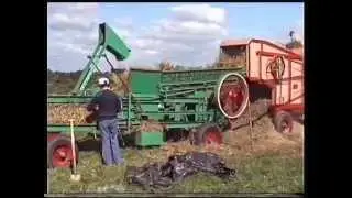Ardboe Heritage: Threshing on McLernon's shore 1989