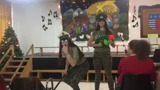 Actuación de Navidad 2°Bachillerato XXXIV Promoción