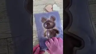 DIY Valentine's Day Treat: Making an Adorable Breakable Chocolate Bear Mold!