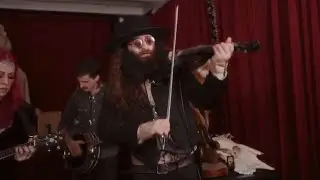 BCS but it&rsquo;s just Lightnin&rsquo; Luke going crazy on the violin