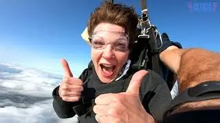 Ericka Hardwick's Tandem skydive!