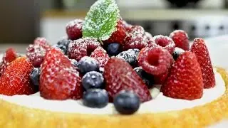 Sommerliche Beeren-Torte in unter 30 Minuten