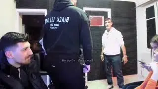 Arxhgos kathete sta podia tou emilionaire (trelo expose)