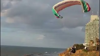 FLYING LIKE A BIRD 0506968511 REHANA STYLEמצנחי נתניה אוהד מטיס משנת 1998. ממריאים ליד כיכר פנצ'ו