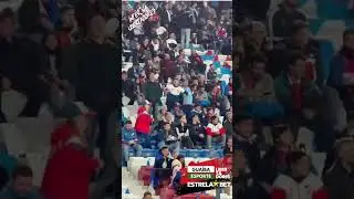 Torcedor do Nacional praticando racismo contra torcedores do Inter