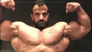 Egyptian IFBB Pro bodybuilder Ahmed El Wardany - Off-season muscle checking