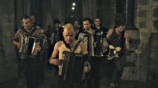 Holy Motors - FilmRadio // Review incl. Trailer
