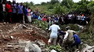 Agabuutikidde Ekimmotoka kya sseminti kyebakidde abooluganda 2 nekibatta. Basiitaanye okukiggyawo