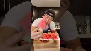Простой и красивый способ разрезать арбуз 🍉