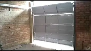 Puerta Seccional en metal
