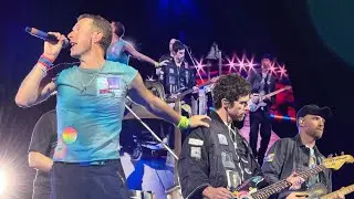 [4K] Fans Cam in iPhone 14 pro - Coldplay Live in Hong Kong 2025 Highlight | Coldplay香港啟德演唱會2025精華
