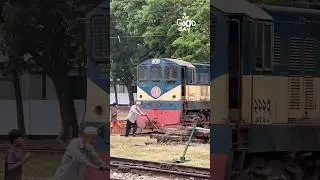 Engineering marvel: the locomotive turntable #shorts
