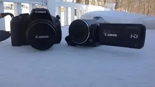 Canon T3i против Canon Vixia HF M40