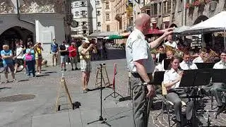 Platzkonzert mit der Militärmusik Tirol beim Goldenen Dachl 23.06.2021
