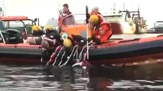 Markus Man Overboard Boat Rescue net 235 Demonstration