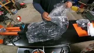 2018 V-Strom 1000 Sargent seat box opening