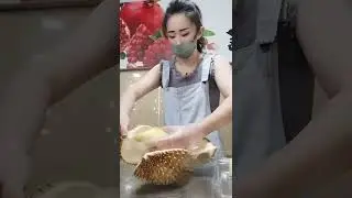 Peeling Durian (P6) - Amazing Durian Opening Skills #shorts