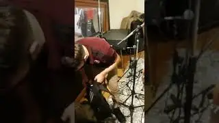 KHA-Backstage del live sesion en estudios El pie.