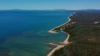 Rollingstone camping on the beach in Queensland, Australia - Drone flight with the Xiaomi Fimi X8 SE