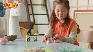 Le set LEGO Friends F&ecirc;te dans la Piscine avec les Bou&eacute;es Licorne est chez Smyths Toys !