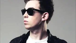 Hardwell & MAKJ - Heard You Were Walking In Paris [1080p HQ]
