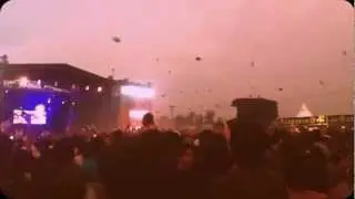Vasos volando (Reventour 2013)