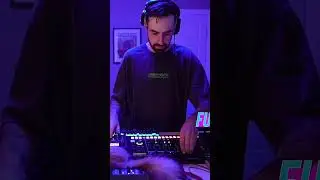 Move to the funky beat #TechnoLive #HouseMusic #SynthJam #Digitakt #TR8S #Moog #LivePerformance