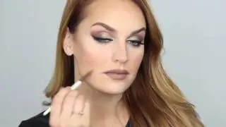 HOW TO: Use Andr&eacute; Lorent's Angled Eye Liner Brush & Lip Brush With Lacy