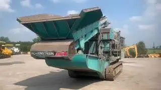 (3682) Powerscreen 1000 Maxtrak Kegelbrecher - mobil