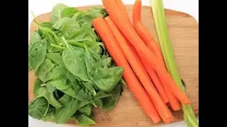 CARROT JUICE AND SPINACH JUICE VERY HEALTHY
