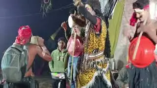 विवाह कीर्तन में निकला बाबा भोलेनाथ के बारात भूत प्रेत सिंह बजाके साथ व्यास नीरज।  जी