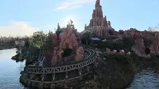Big Thunder Mountain - Disneyland Paris - offride (4K)