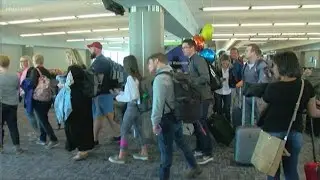 Things you should NEVER wear to the airport