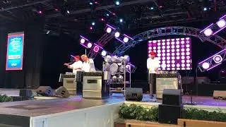JAMMitors Jammin&lsquo; Chefs complete show at Epcot