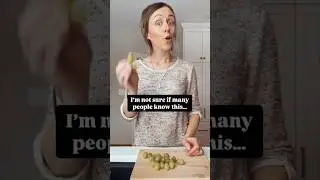 How to serve grapes safely to your baby. Subscribe for more baby feeding tips! #blw #firstfoods