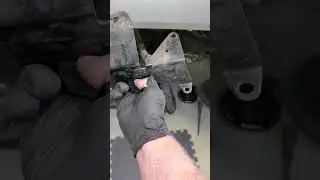 2008 H3 Hummer (1 of 3) intake, valve cover, fuel rail removal tips. 