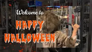 Even a Sloth Is Training 🎃 No Excuses! 万圣节练背！看见一位超级励志帅哥你还有什么借口不健身？