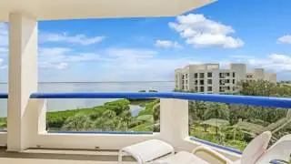 2110 Harbourside Dr, Longboat Key FL 34228, USA