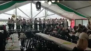Das Trompetercorps Hesepe un Hagen Wiesenthal mit Sweet Caroline