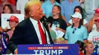 What is up with Trump’s hair??  Bad comb over!  😳