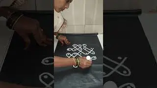 Easy Dot Kolam Rangoli #viral #dialyrangoli #rangoli #indianart #muggulu #shorts #trending #short 