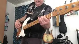 Fender Precision Bass 1951 re-issue Soundtest