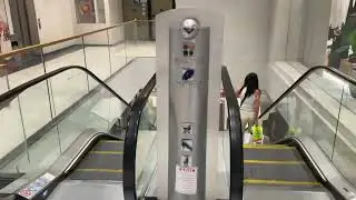 1996 O&K escalators at Ramat Aviv Mall - Tel Aviv, IL.