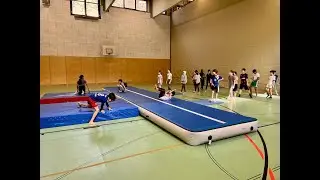 2025 Sportunterricht mit Airtrack (MS Spallartgasse)