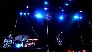 Robert Glasper Experiment (ft Bilal) 