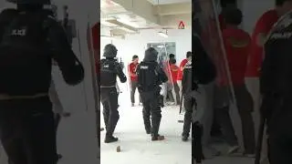 Как сингапурские полицейские сохраняют спокойствие, когда ситуация становится жестокой